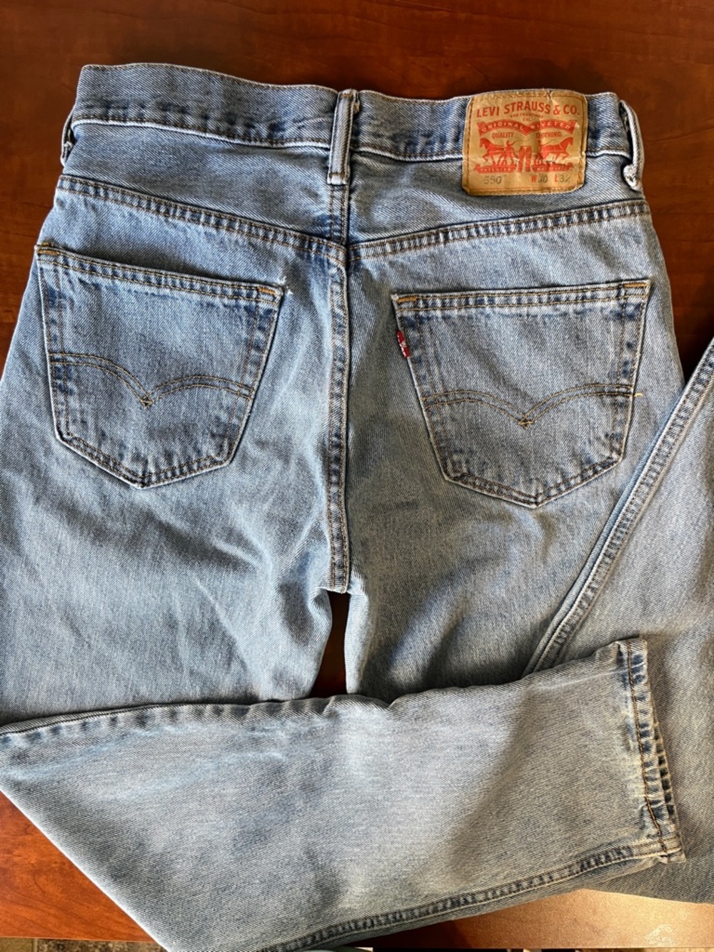 Levi's 550 32x30 Classic Light Wash  Classics Jeans
